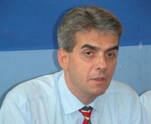 Se pregăteşte sau nu Ponta de remaniere?